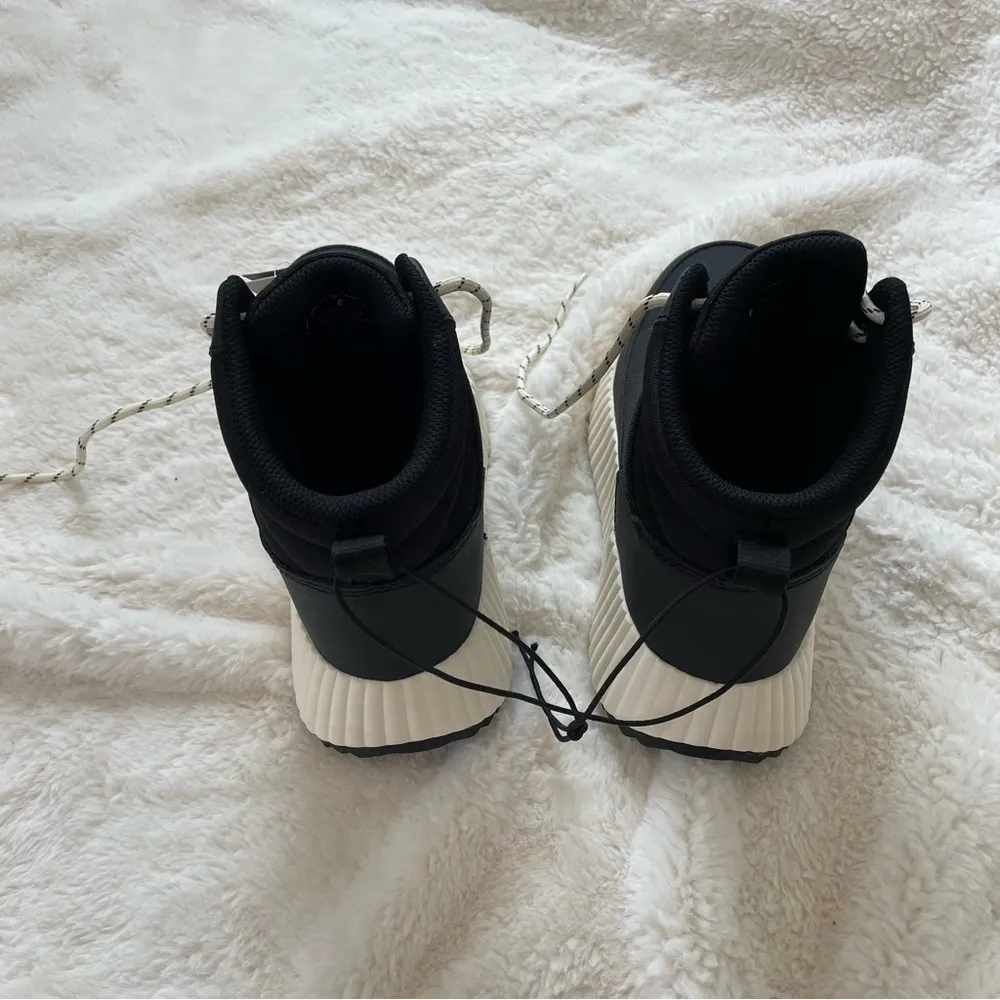 Universal Threads Universal Thread Shyla Platform Hiker Boots Women's - Image 7