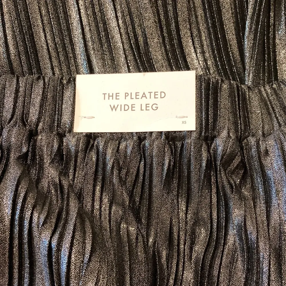 NWT Ann Taylor Black and silver Metallic size XS The Pleated Wide Leg Pants - Image 5