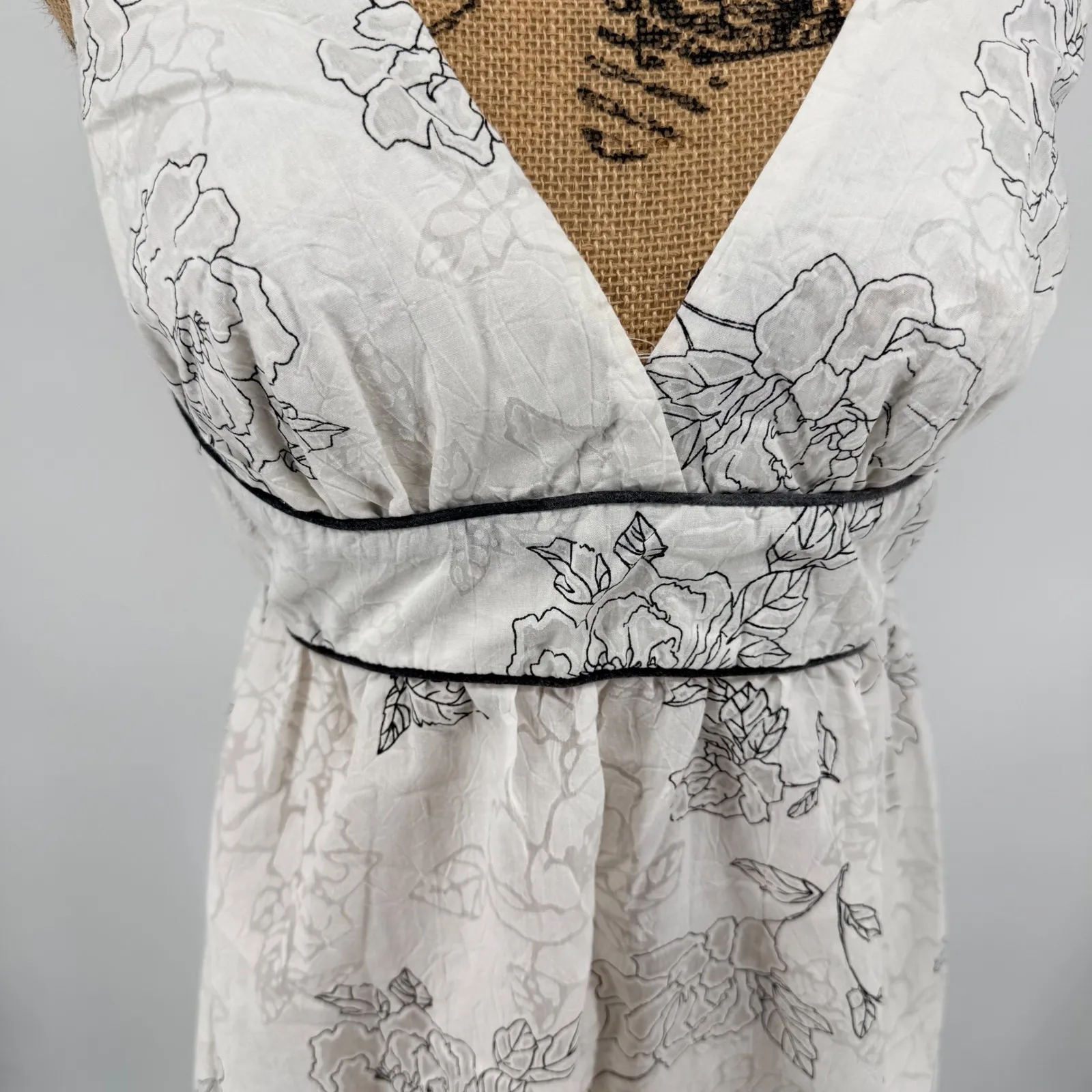 Vtg Charlotte Russe White Floral Print Smocked Back V Neck Babydoll Lg Y2K Fairy - Image 4