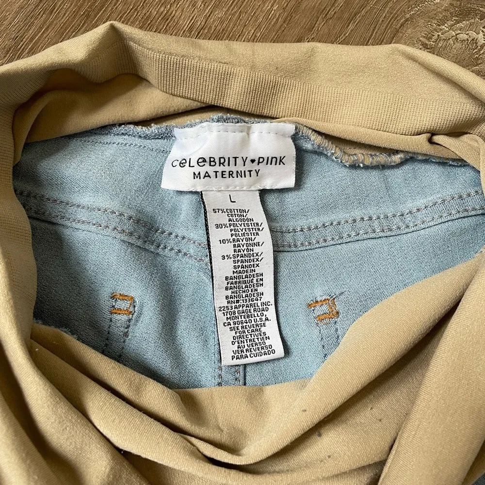 Celebrity Pink Maternity light wash skinny jeans comfort stretch women’s size L - Image 6