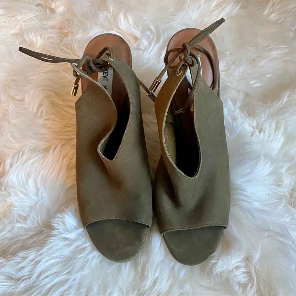 Steve Madden Saffron Open Toed Mules With Ankle Strap - Image 4