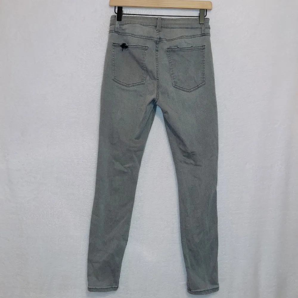 Pistola Gray Wash Denim High Rise Busted Knee's Skinny Jeans size 28 - Image 6