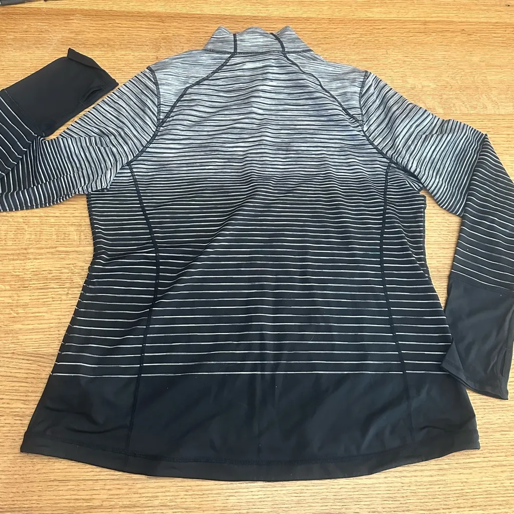 Kirkland’s Signature NWT quarter zip athletic pulloversz XL 22” p2p - Image 9