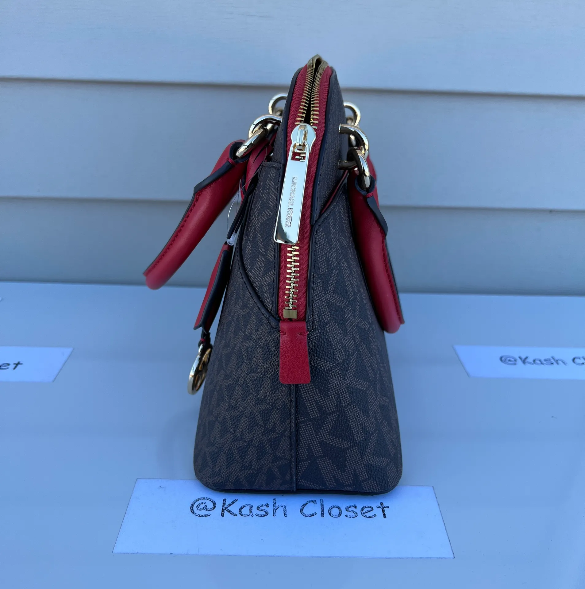 MK Jet Set Medium Logo Dome Satchel - Flame - Image 8