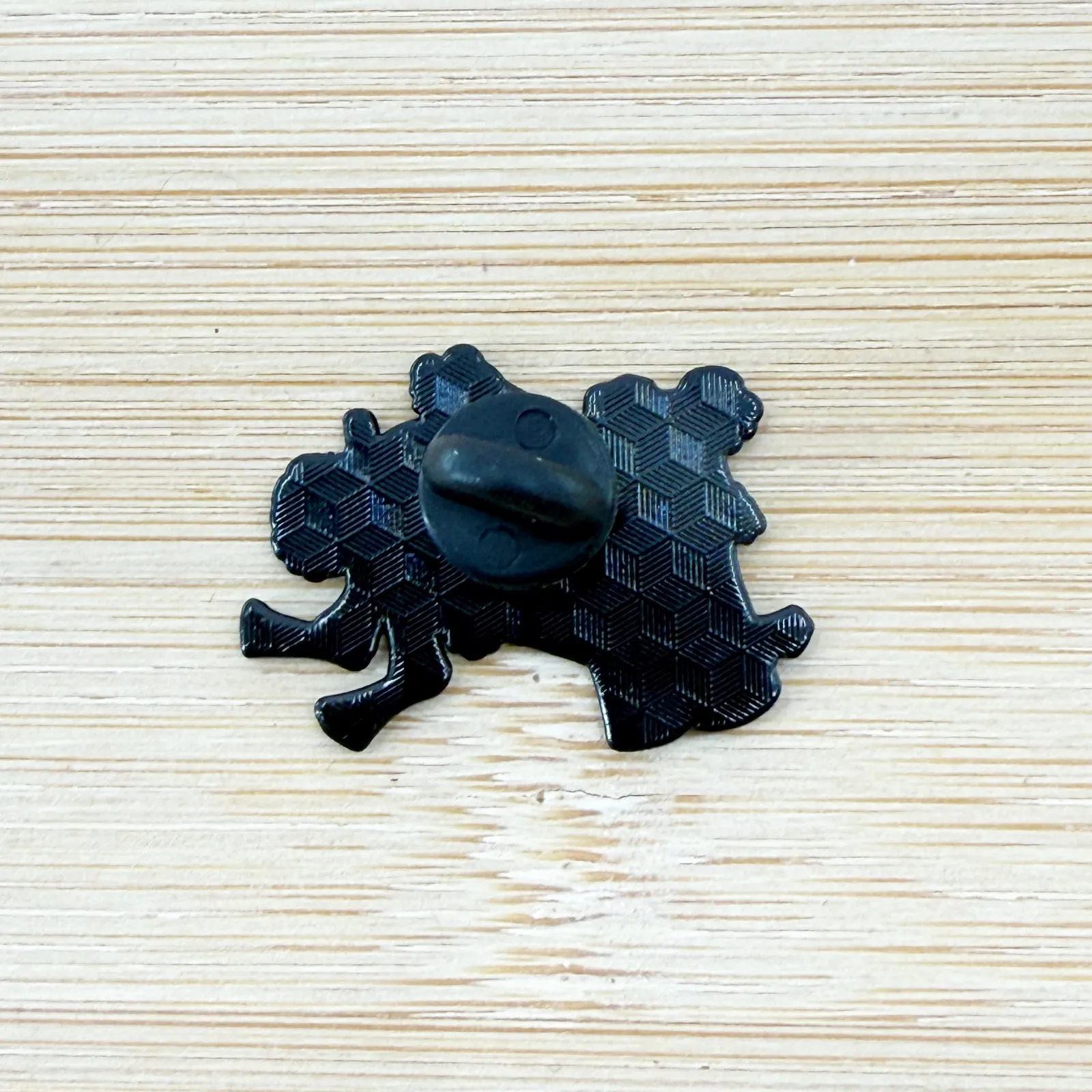 Frog & Toad Reading Together Small Soft Enamel Pin Brown - Image 3