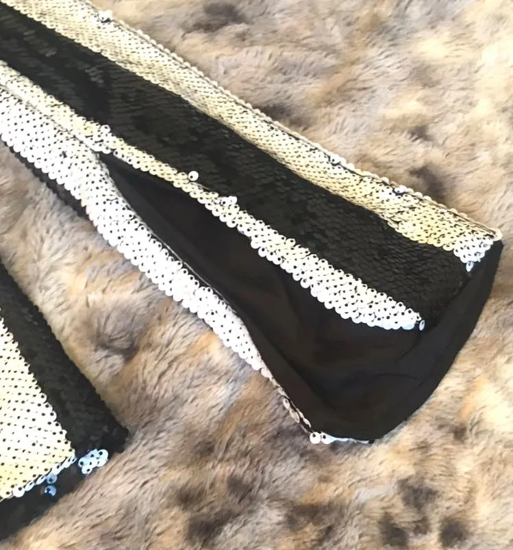 Forever 21 Black And White Striped Sequin Blazer - Image 4