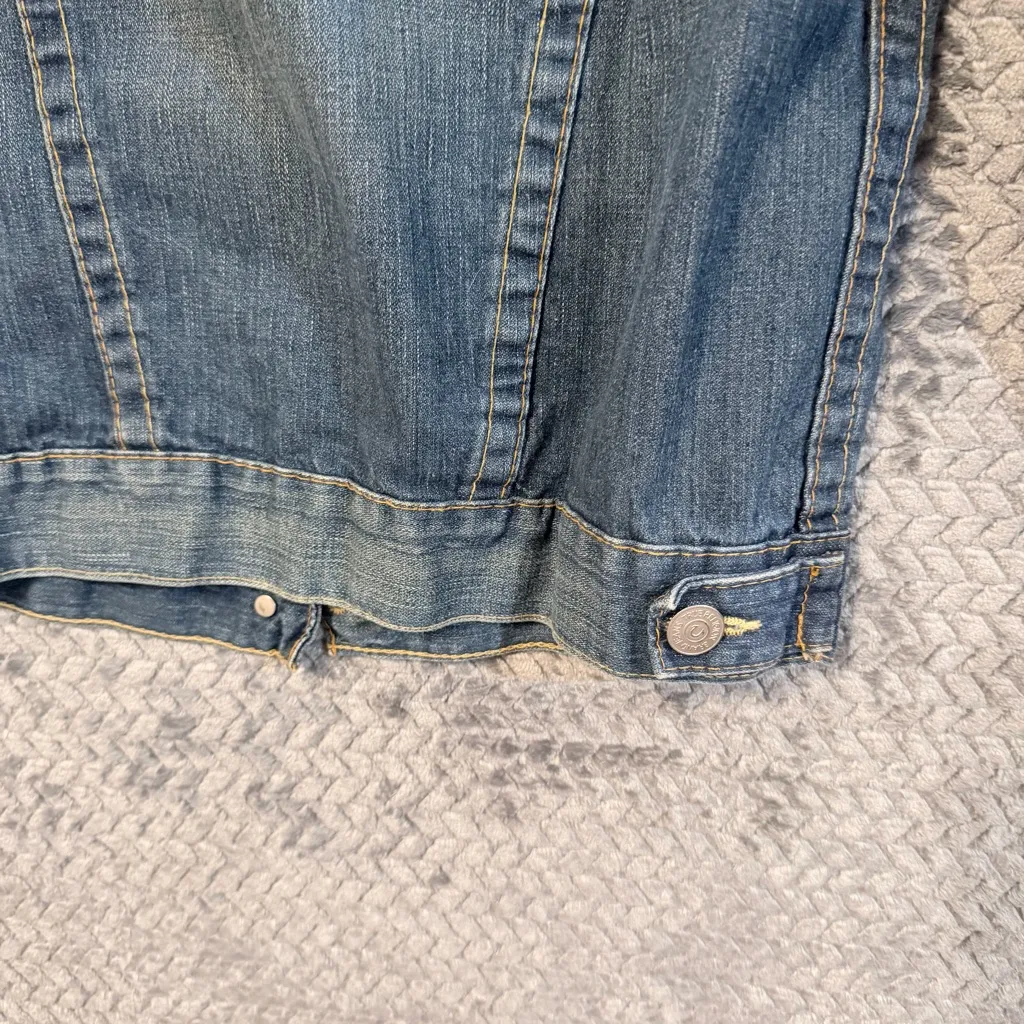 True Religion  “Jimmy” distressed denim jacket size large - Image 8