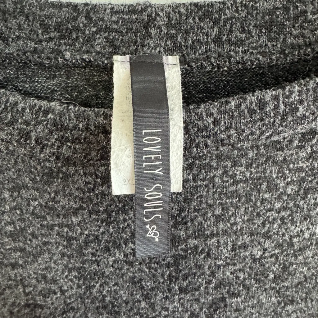 Lovely Souls gray leopard long sleeve full zip sweater size 2XL - Image 3