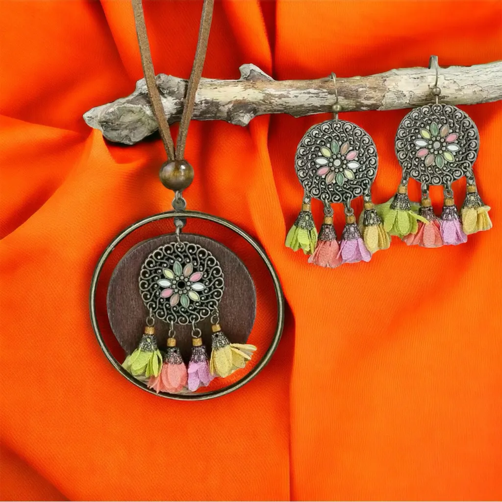 Boho Zinc Alloy Wood Retro Flower Design Tribal Necklace &‎ Earrings Set - Image 4