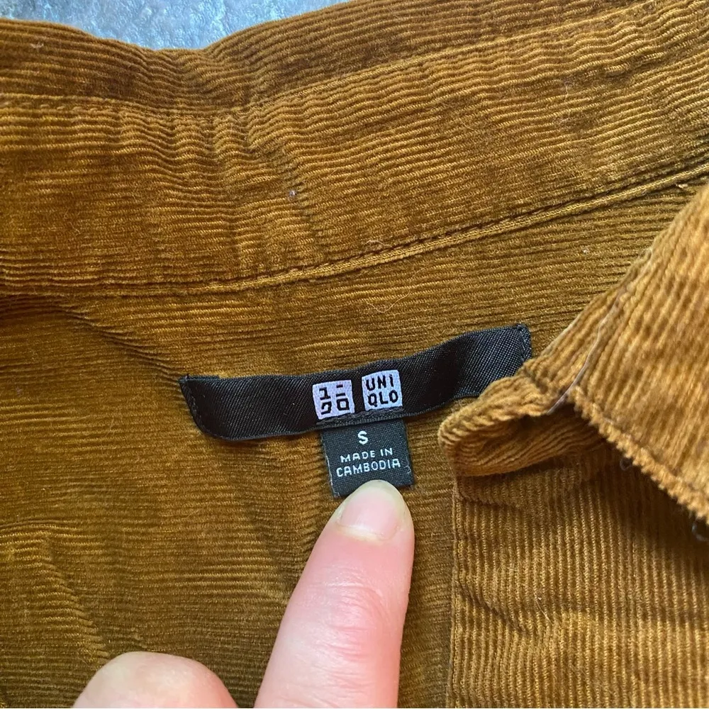 Uniqlo • corduroy pullover blouse• Size S - Image 2