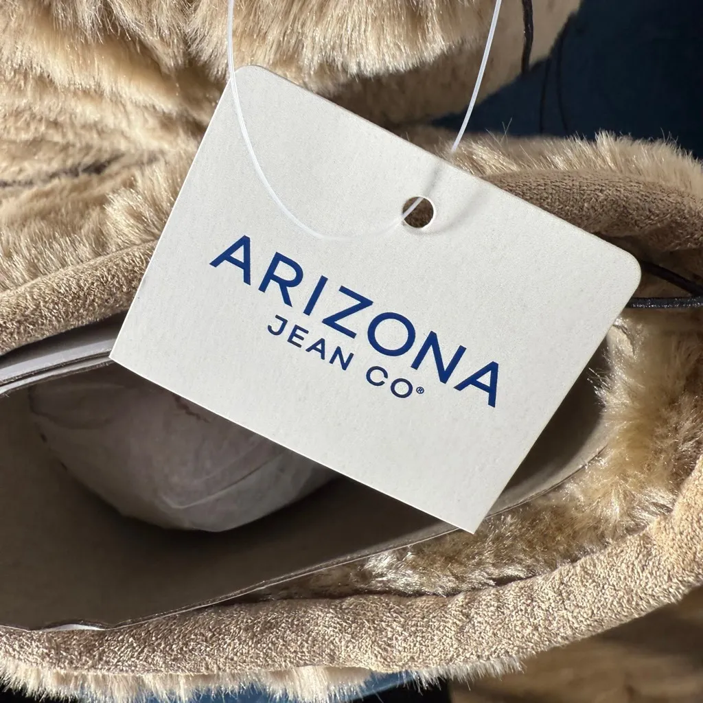NWT Arizona Jeans Co slater faux fur foam lining booties shoes sz 7 - Image 9