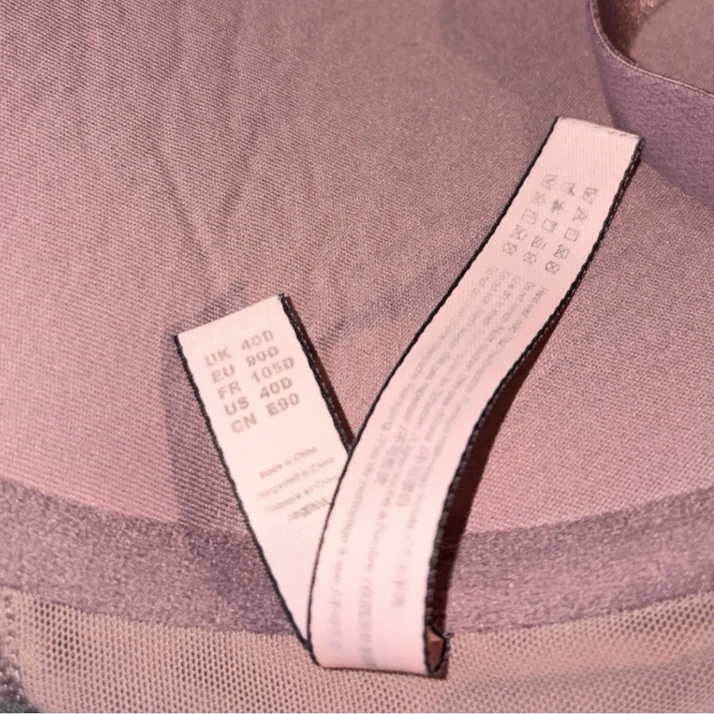 Elegant Lace Padded in Soft Mauve Front Closure Bra Size 40D Push Up Pink - Image 5