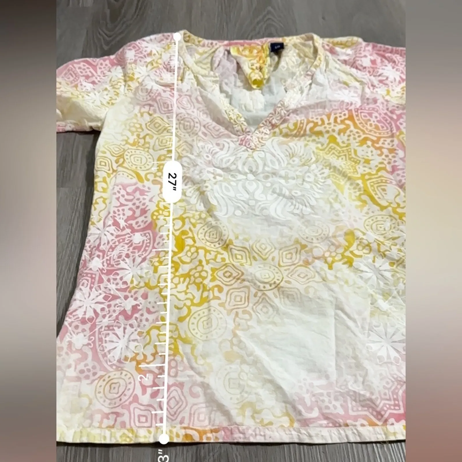 Robert Graham Split Neck Embroidered Textured Print Pink Yellow Ombre Top Size S - Image 8