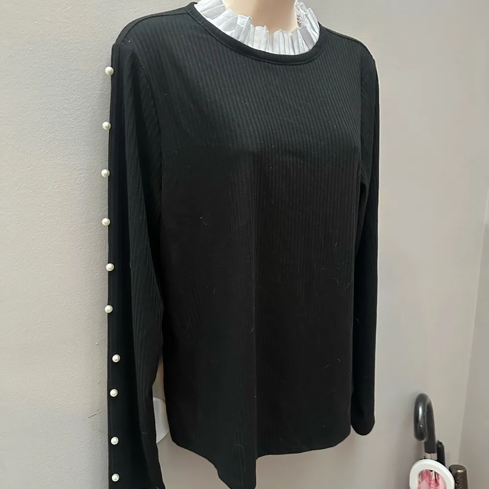 Elegant Black Top with Pearl & Pleated Victorian Neck Trim Accents Size L - Image 3