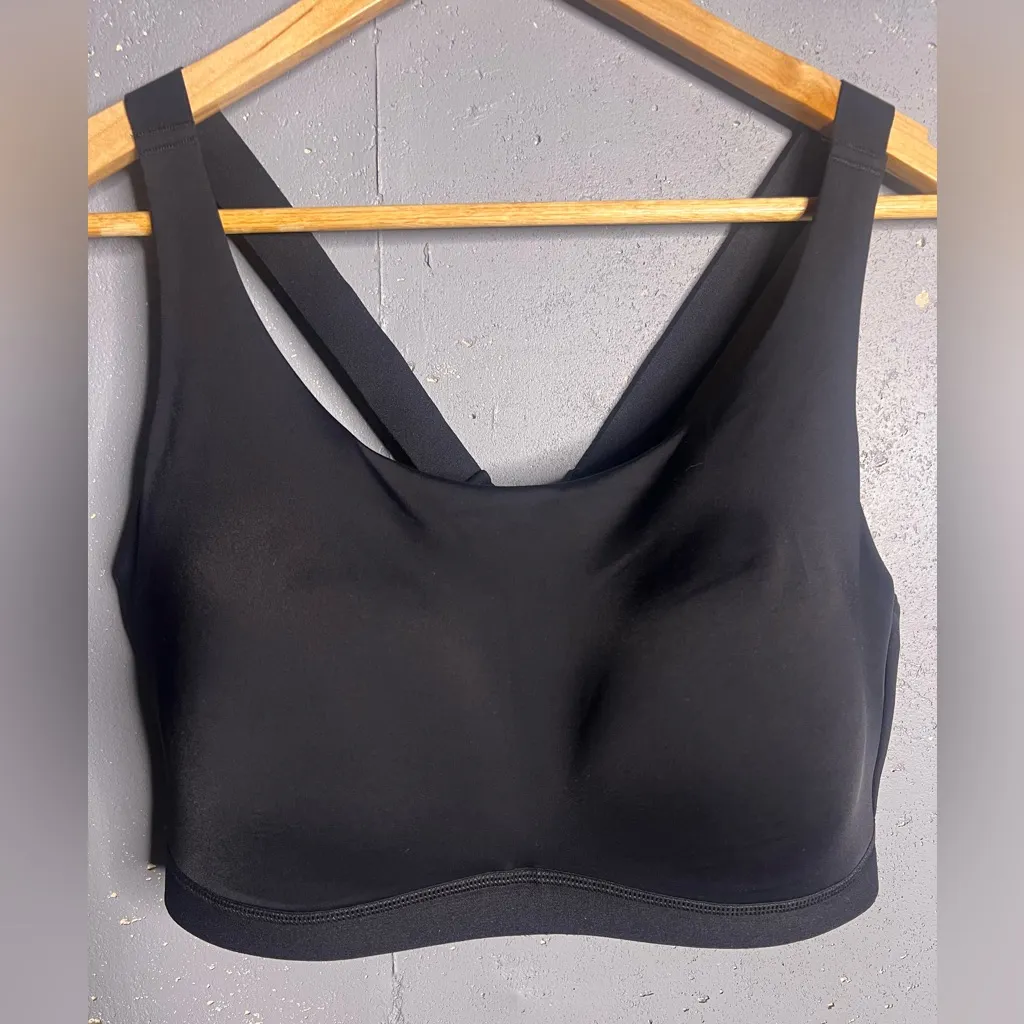 ALO Yoga Power Play High Impact Sport Bra 38DD in Black - Image 3