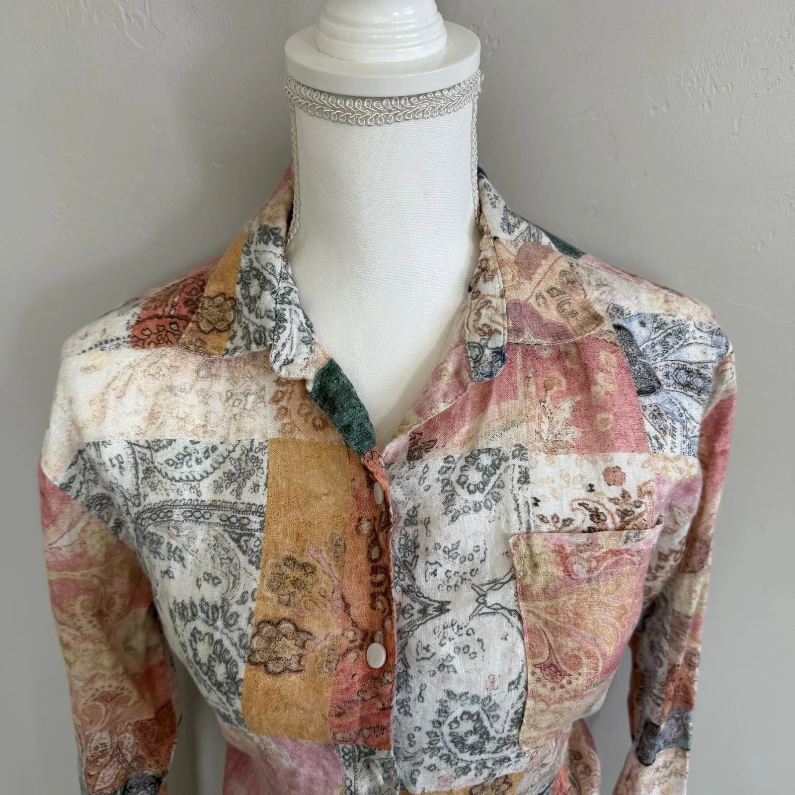 Magaschoni 100% Linen Patchwork Paisley Button Down Blouse Womens XS Long Sleeve - Image 2