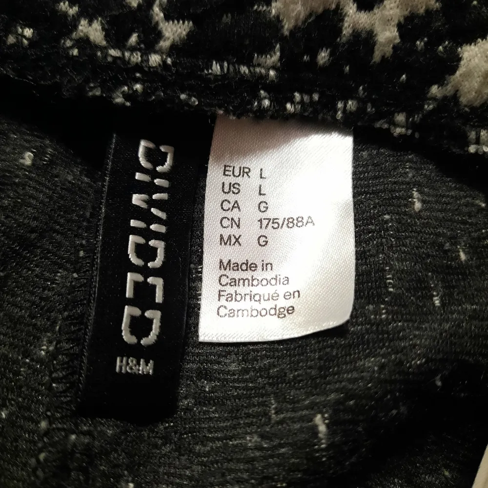 Divided by H and M Pull On Pants Large - Image 3