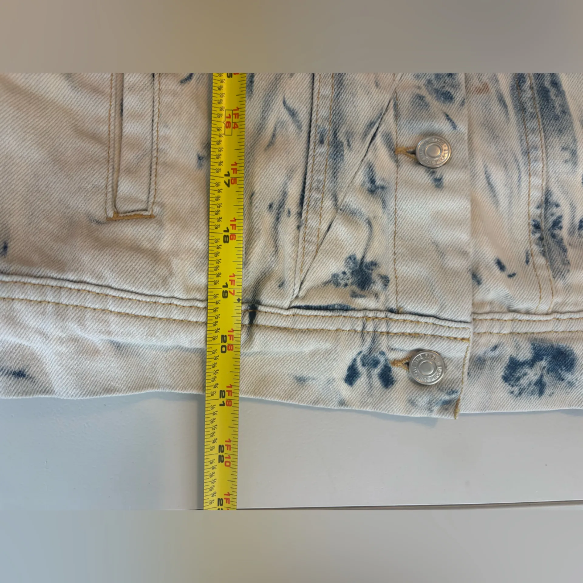 FREE People Rumors Denim Jacket in Jones Tie Dye Blue‎ Size Small EEUC 0436 - Image 15