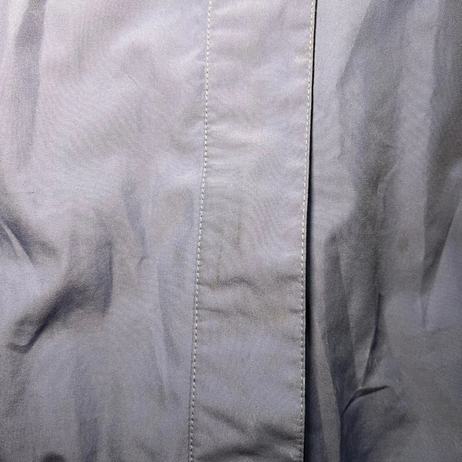 Cabela's GORE-TEX Windbreaker
Waterproof Hooded Jacket
Womens Medium Lightweight - Image 3