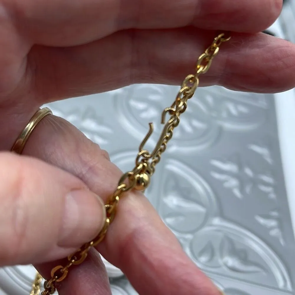 Vintage Avon 1975 “Come Summer” lucite and metal necklace. Gold - Image 2