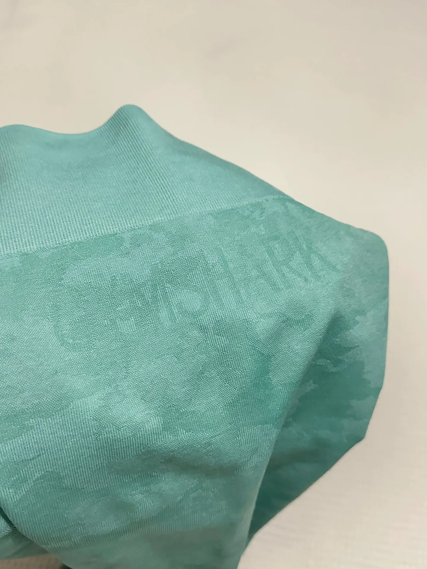 adapt camo seamless cinched butt legging - Image 5