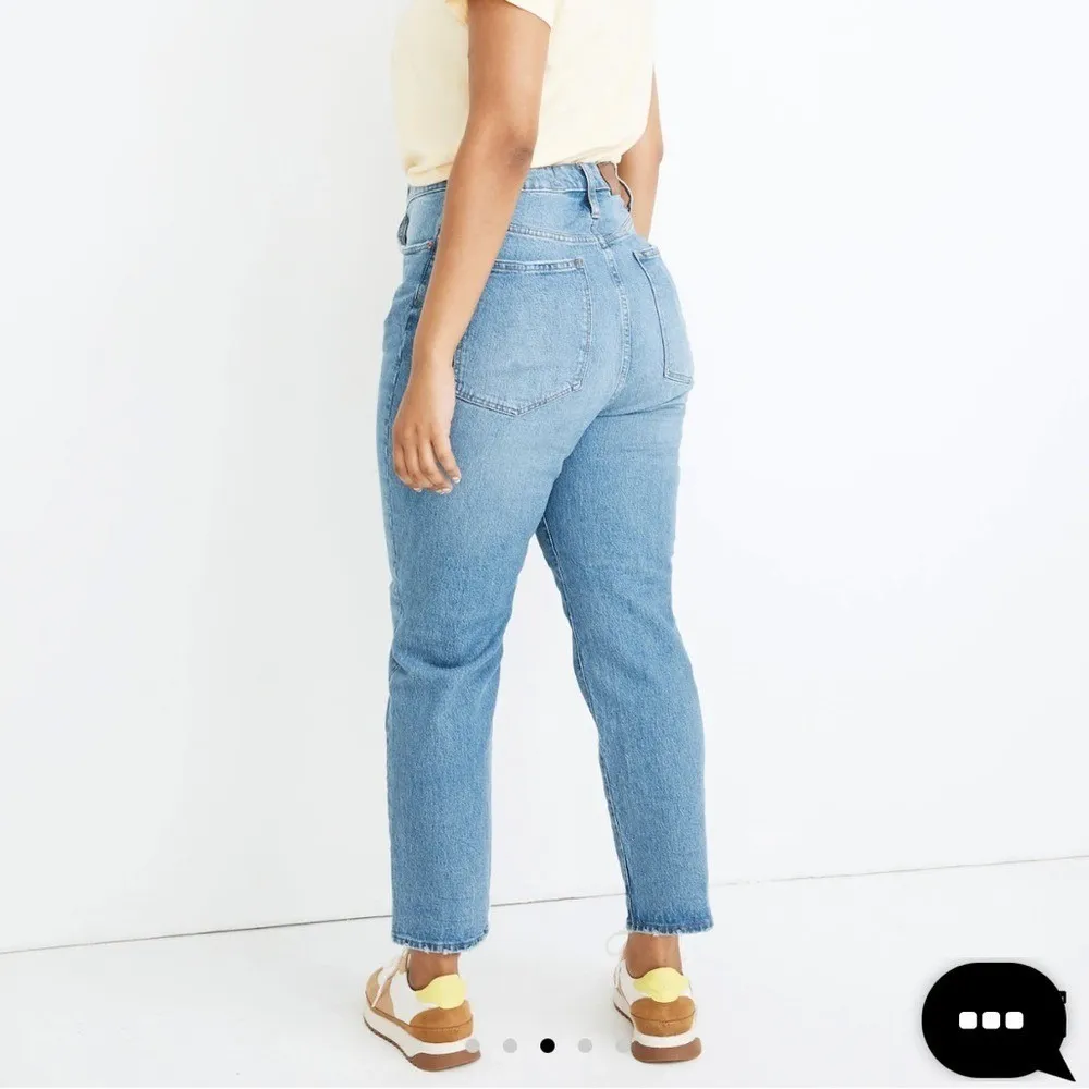 MADEWELL | Classic Straight Jeans in Nearwood Wash - Image 2