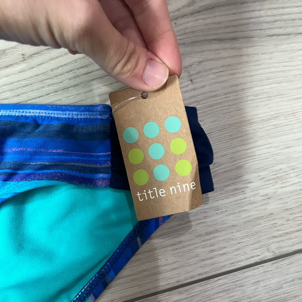 Title Nine NWT Swimsuit Bikini Bottoms- Size M - Image 4