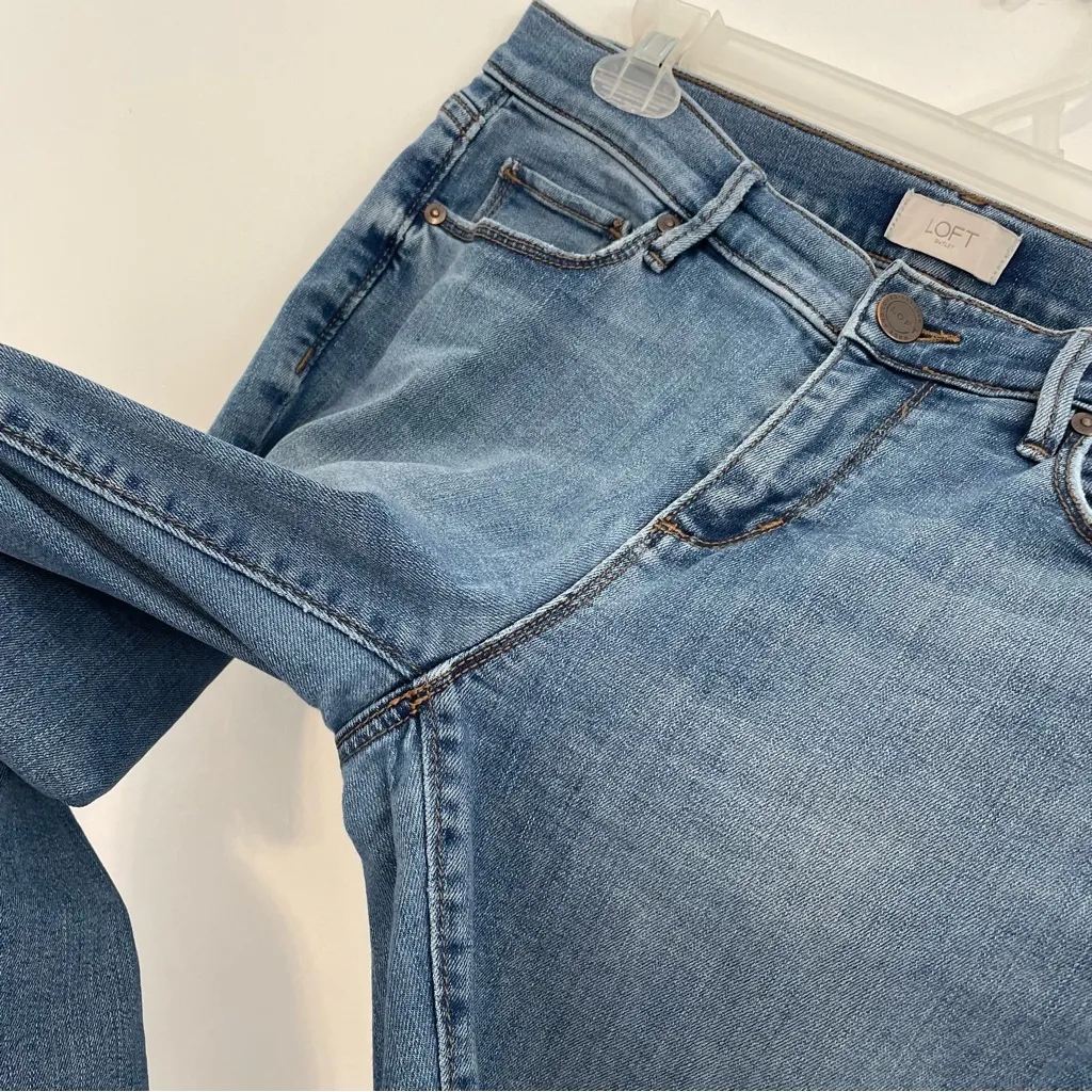 ANN TAYLOR LOFT Outlet Modern Skinny Jeans Medium Wash Ripped Rips Distressed 6 - Image 11