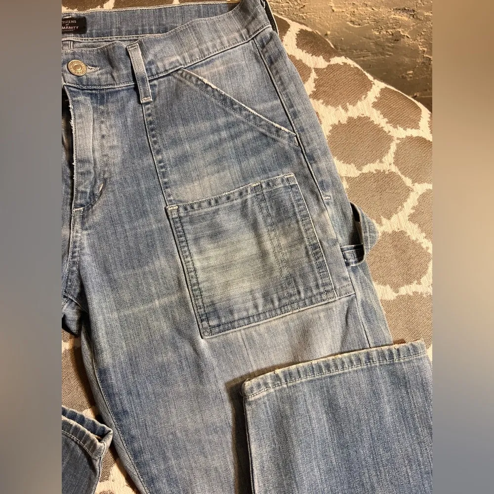 Citizens Of Humanity Cargo Light Wash Blue Ankle Jeans intentional distressing - Image 5