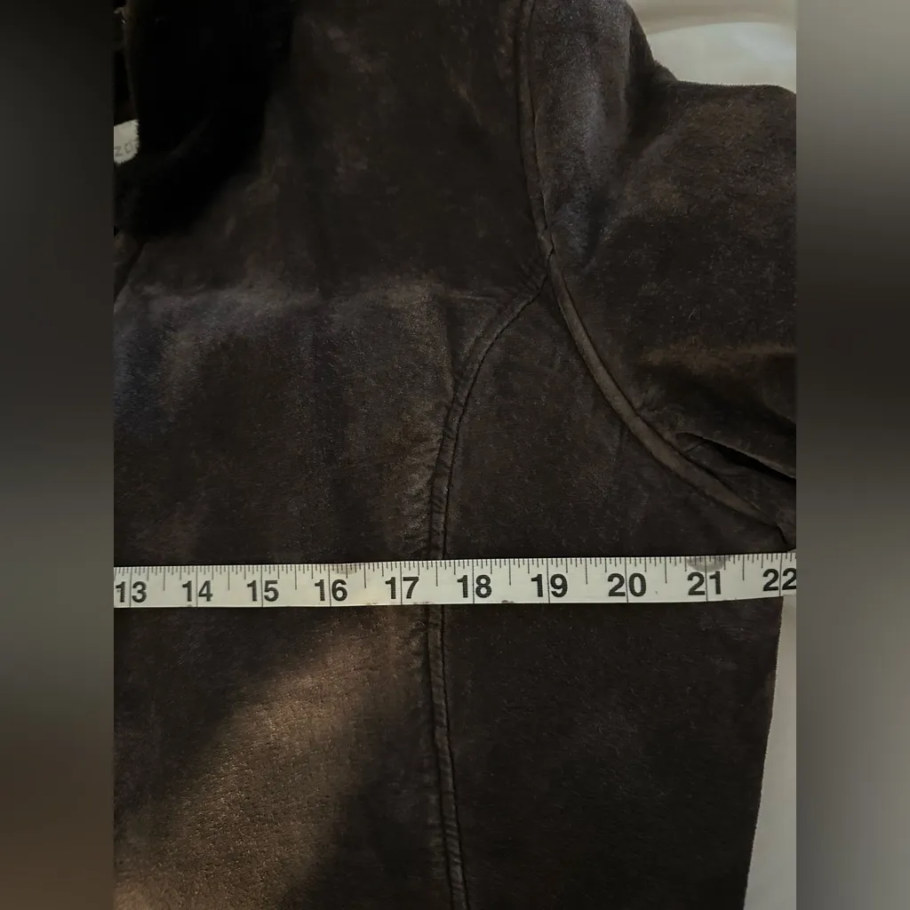 Liz Claiborne Luxe Leather Coat with Faux Fur Trim – XL - Image 9