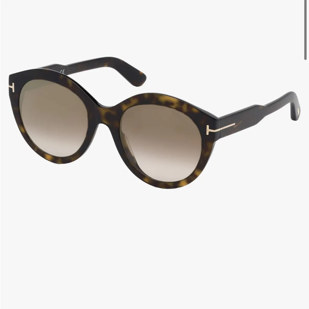 Tom Ford Rosanna Tortoise Shell Sunglasses - Image 10