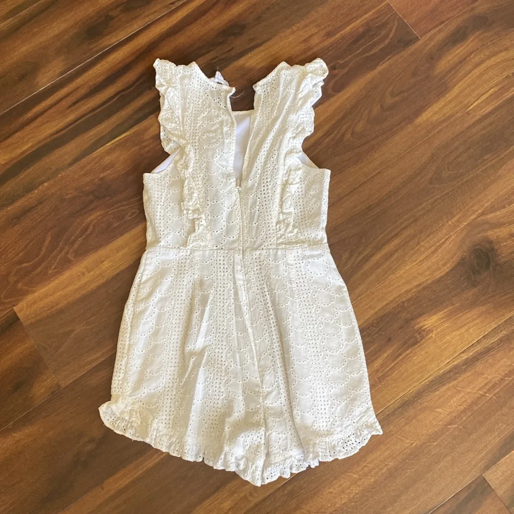 BCBGeneration 4/$20  Mini Shorts Sleeveless Romper Lace Eyelet White - Image 2