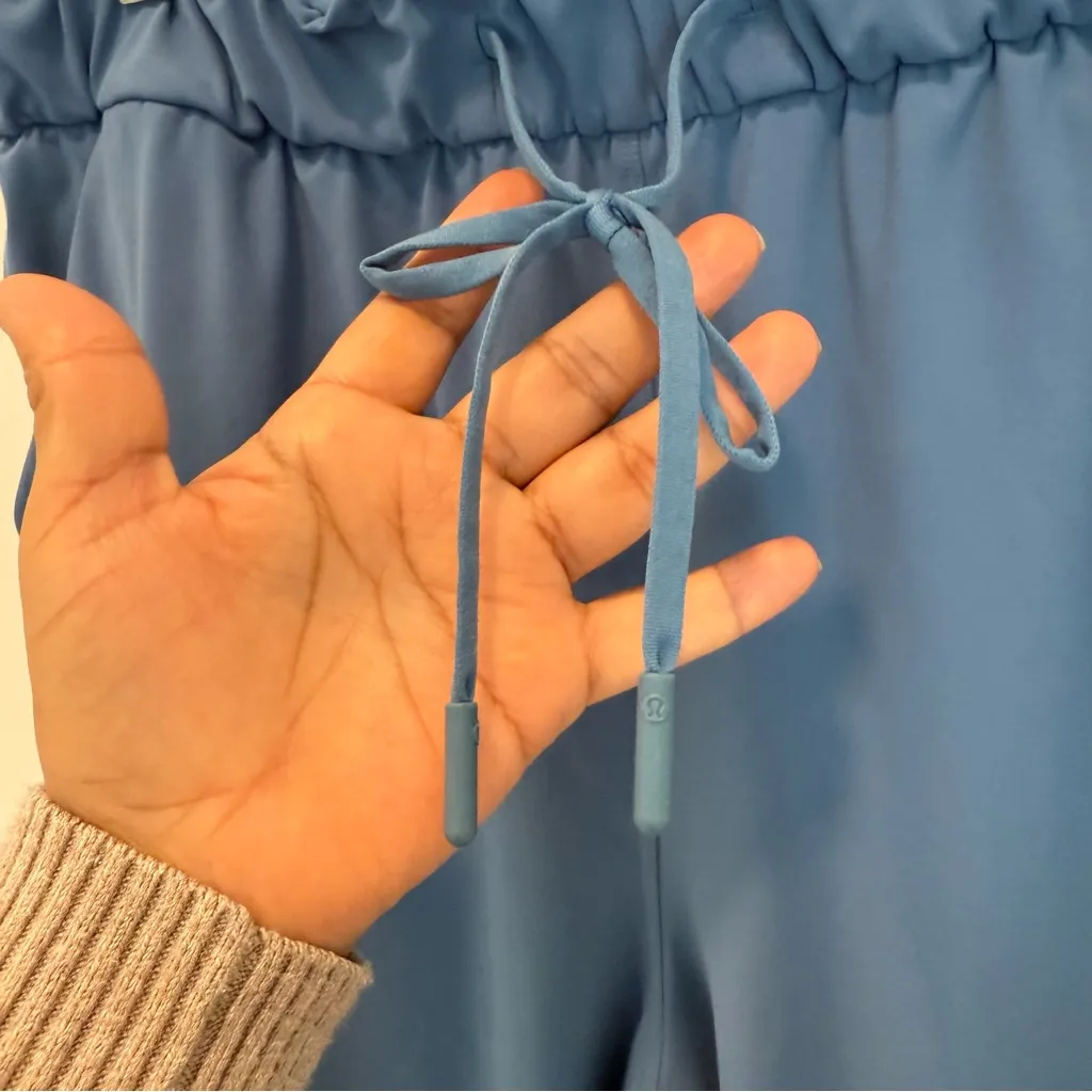 Lululemon Stretch High-Rise Pant 7/8 Length in Water Drop Size 10 Luxtreme Nulu - Image 5