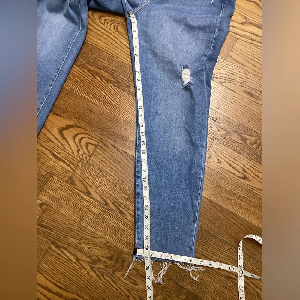 Old Navy Alma high rise jeans. Size 8 - Image 8