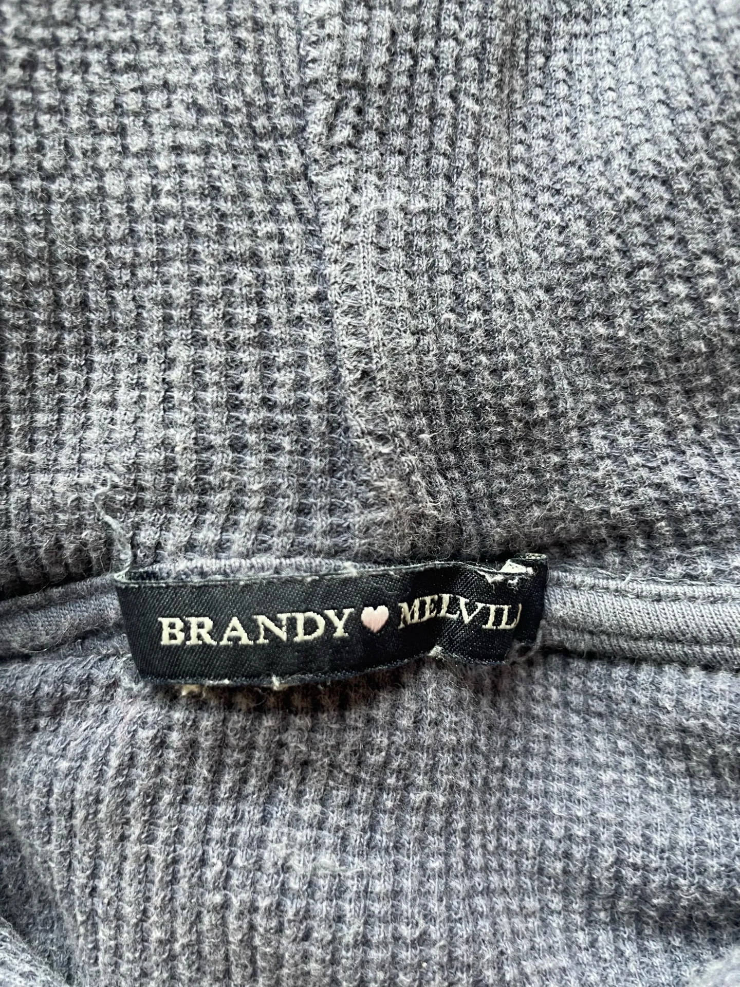Brandy Melville Cropped Hoodie - Image 3