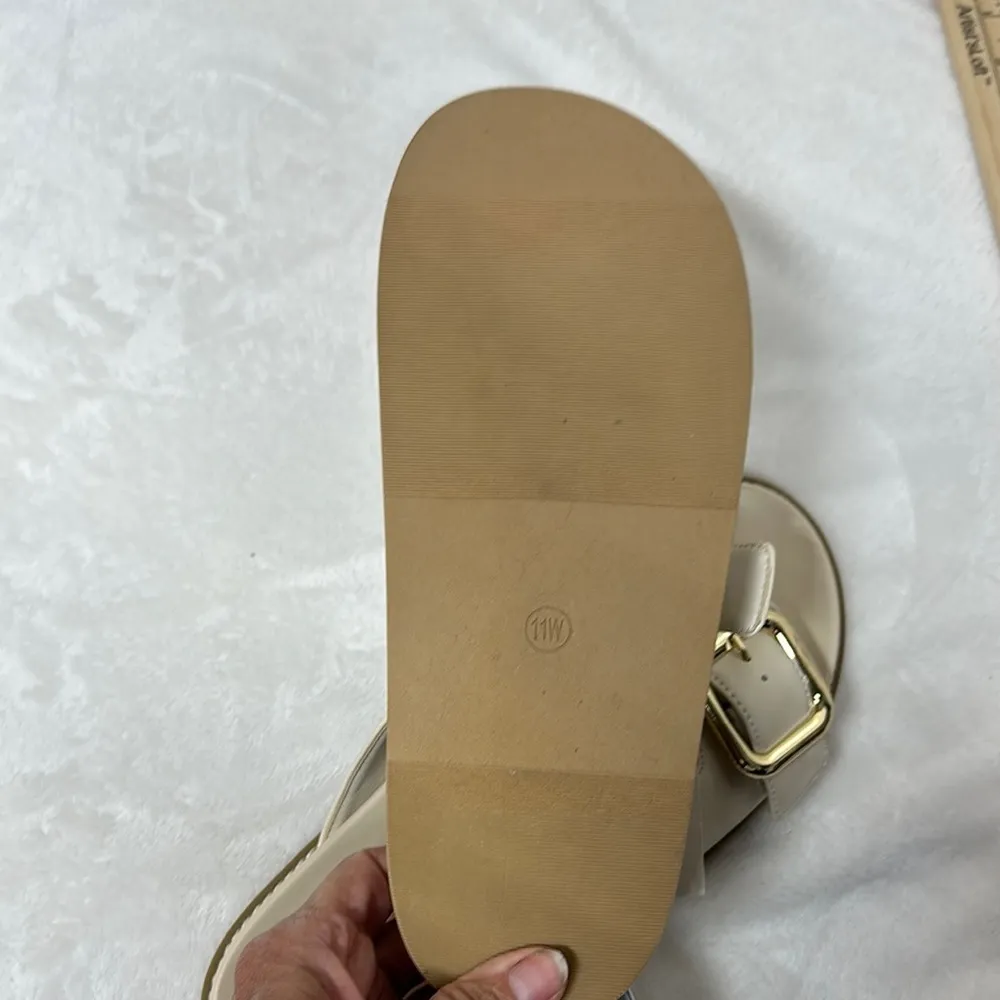 Universal Thread Cream Gold Buckle Sandals - Image 6