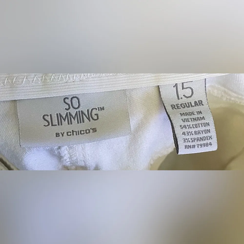 Chico's- White So Slimming Textured Fabric Size 10 - Image 5