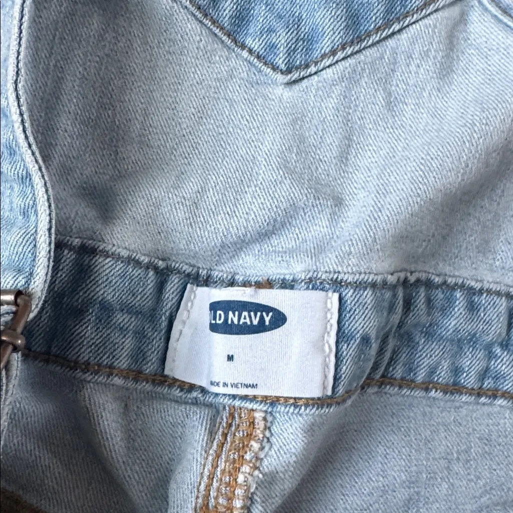 Old Navy  Distressed Denim Shortalls SIZE M - Image 4