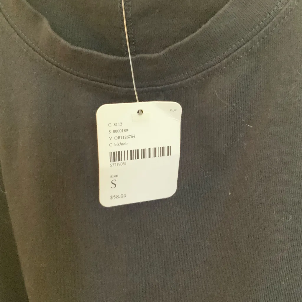 We the‎ free top - Image 2