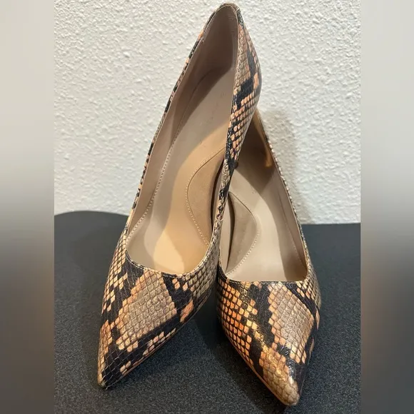 Banana Republic Madison 12-hour Pump Pink & Grey Snake Skin Print Heels Women’s - Image 2