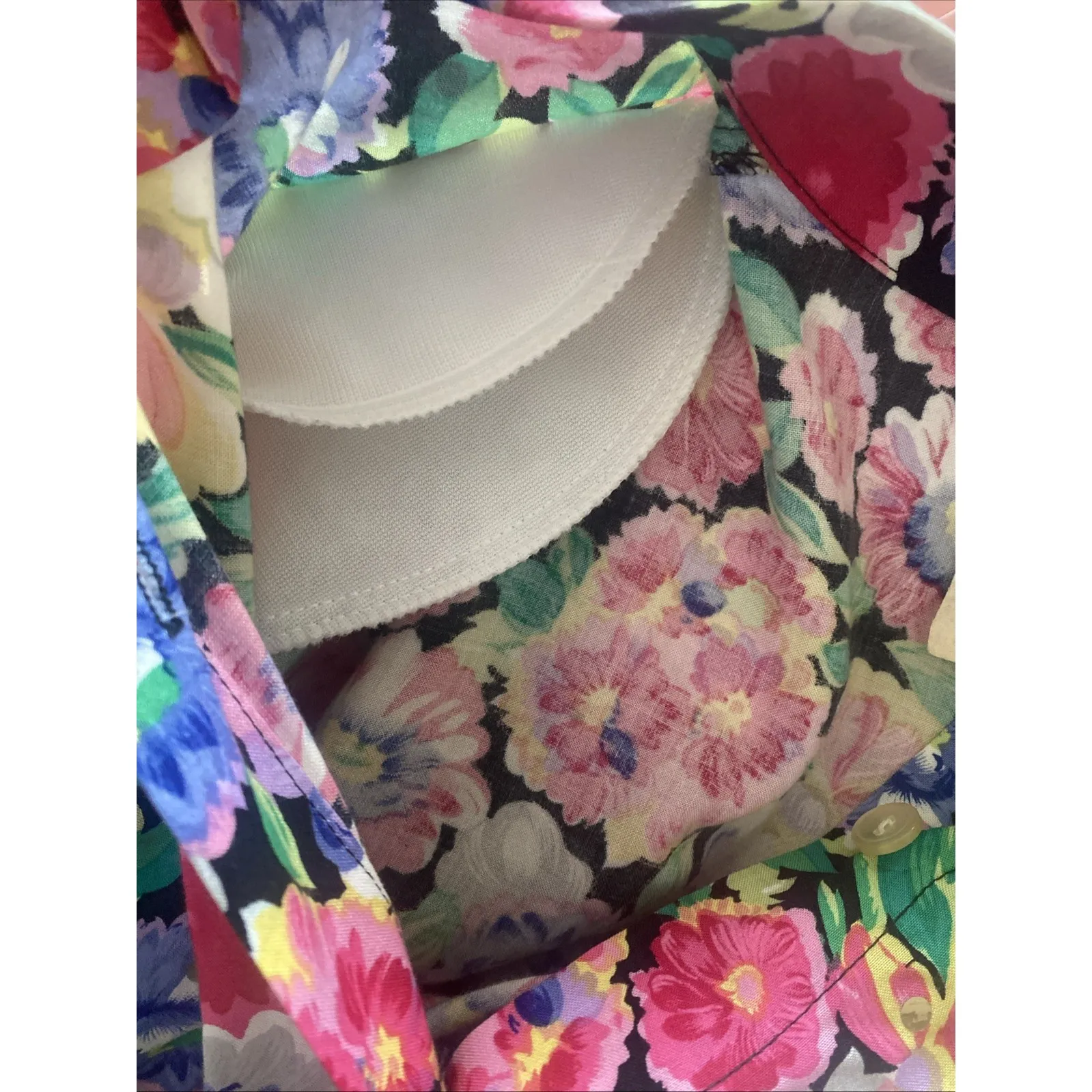 Vintage India Ink Paintworks WOmens Small Floral Handpainted Clothing Button - Image 8