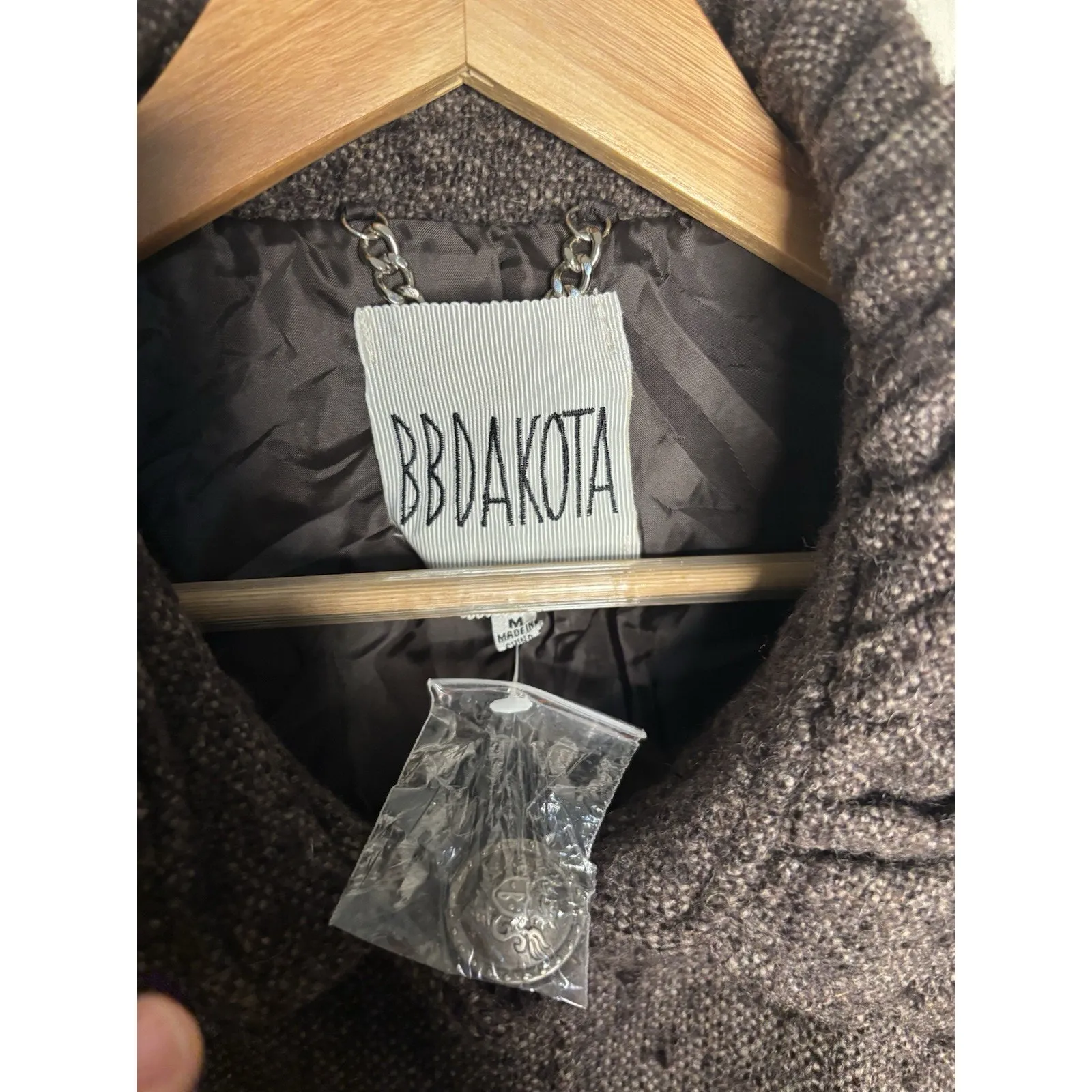 BB Dakota Jacket Brown Tweed Size Medium Wool Blend Button Closure Preppy - Image 4