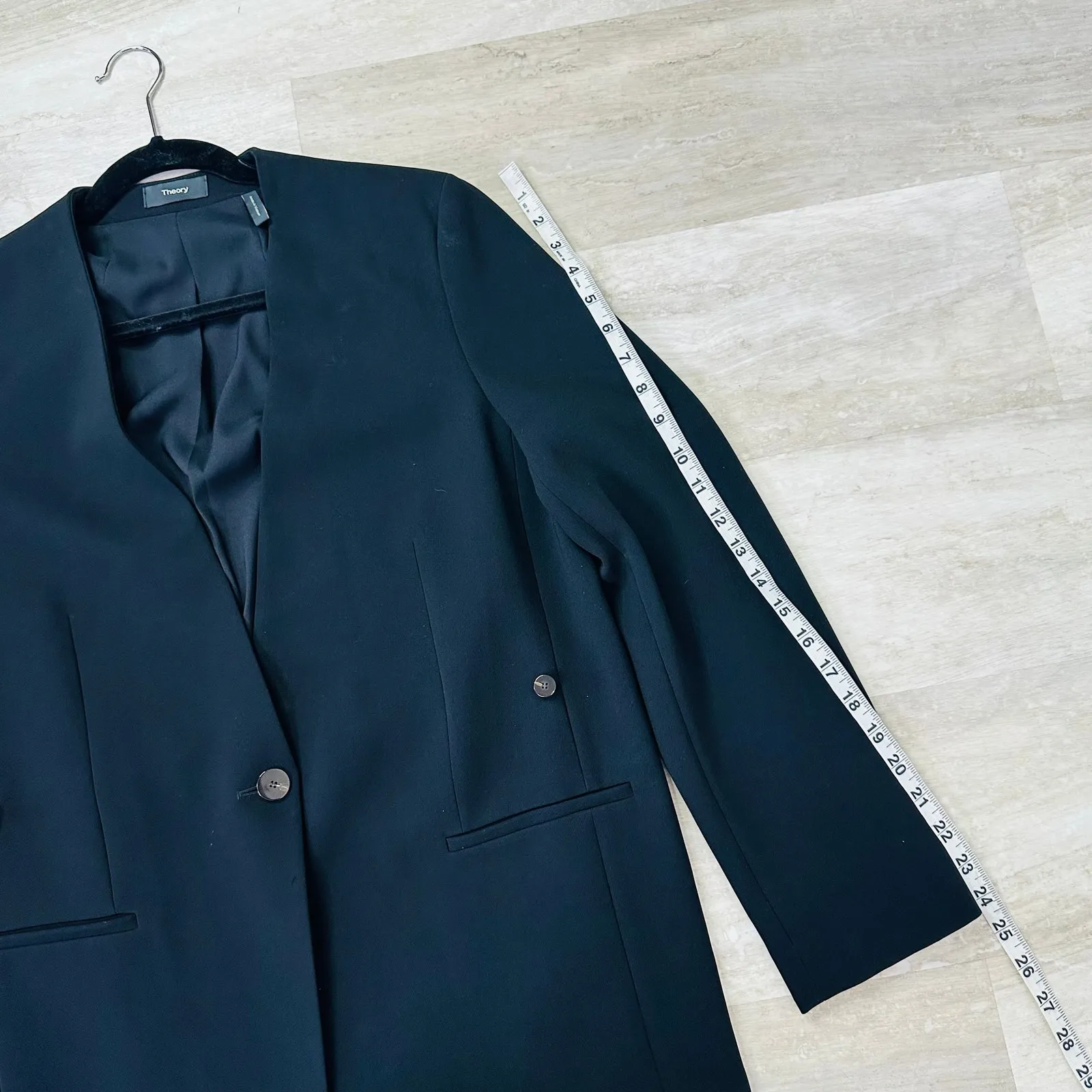 Theory Waist-Tab Jacket in Crepe Blazer in black career - Image 15
