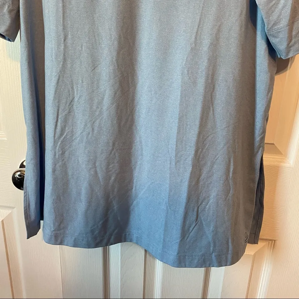 Cuddl Duds blue tee - Image 3