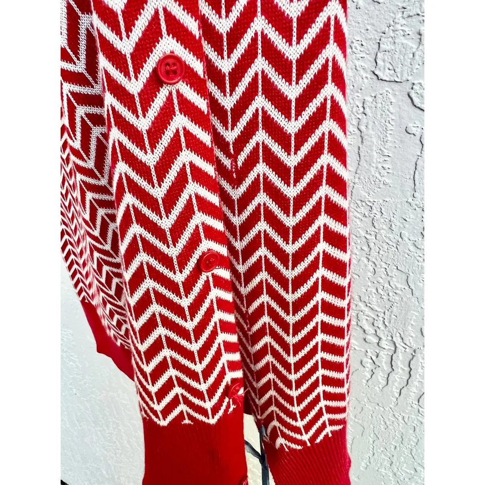 NWT Papillon Rib Knitted Chevron Scarf Red White Women's One Size Fits All - Image 4