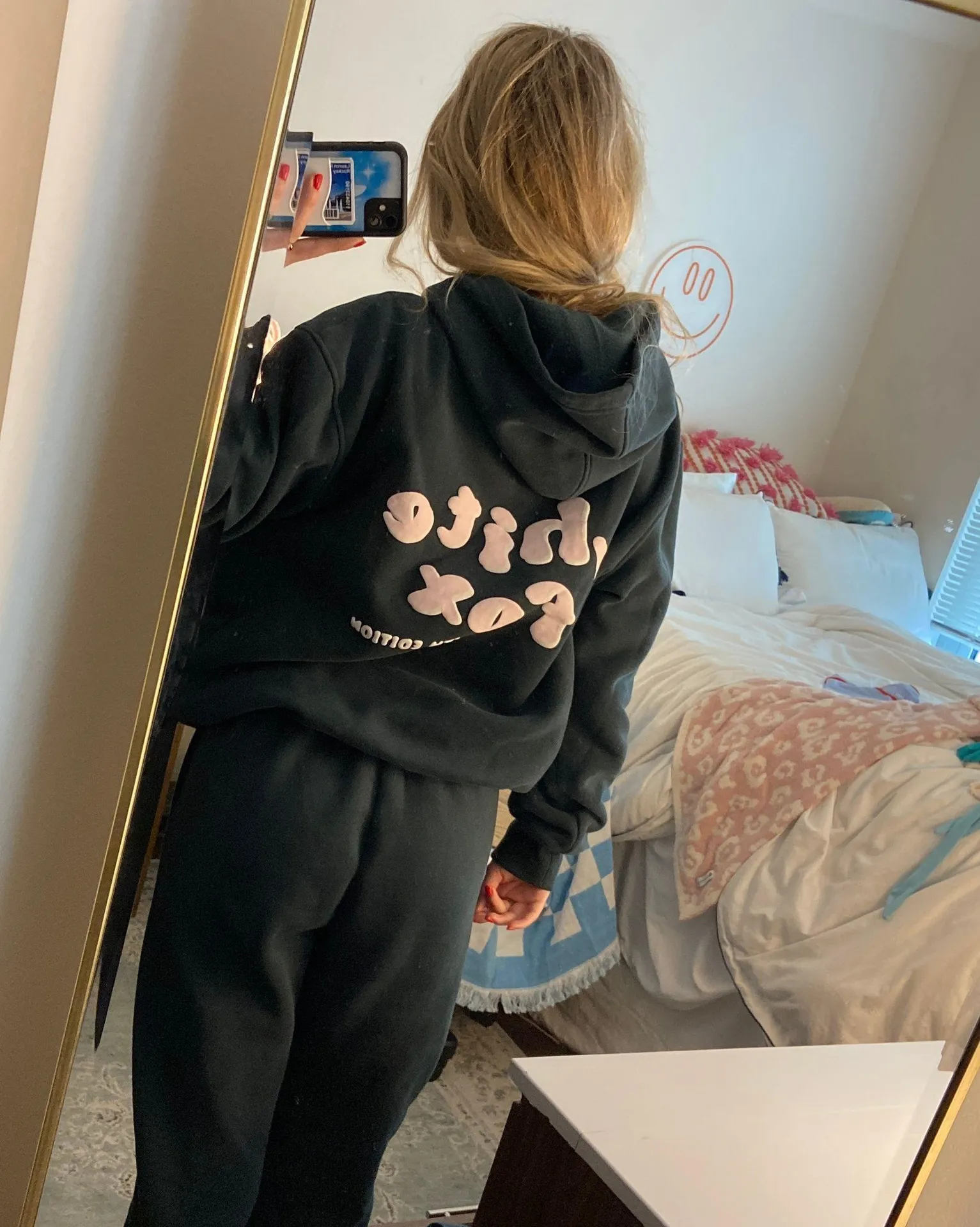 White Fox Boutique Sweatsuit Set Green - Image 6