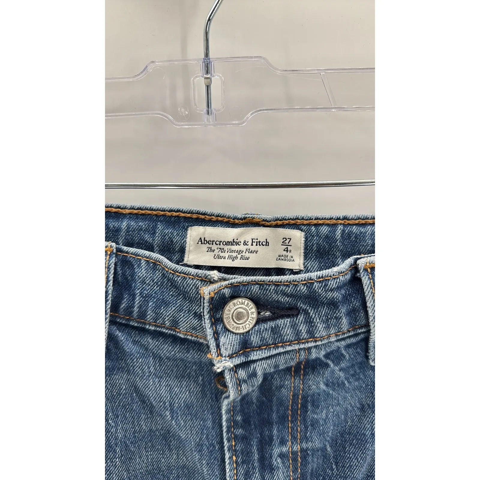 Abercrombie & Fitch The 70s Vintage Flare Ultra High Rise jeans size 27 - Image 4