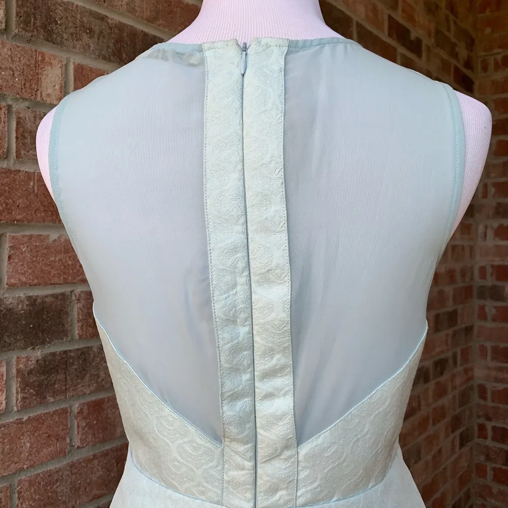 Frnch blue textured v neck sheer back dress, Small - Image 4