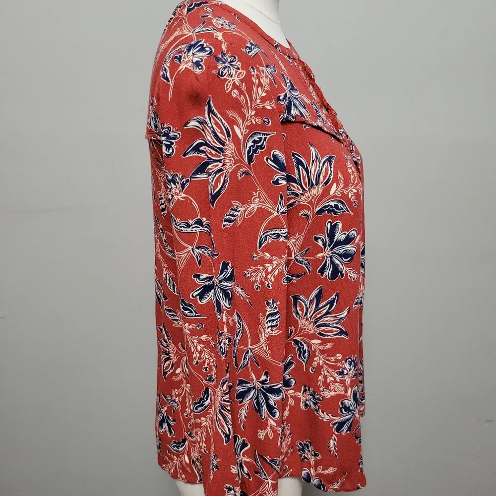 Democracy rust floral keyhole blouse size small - Image 6