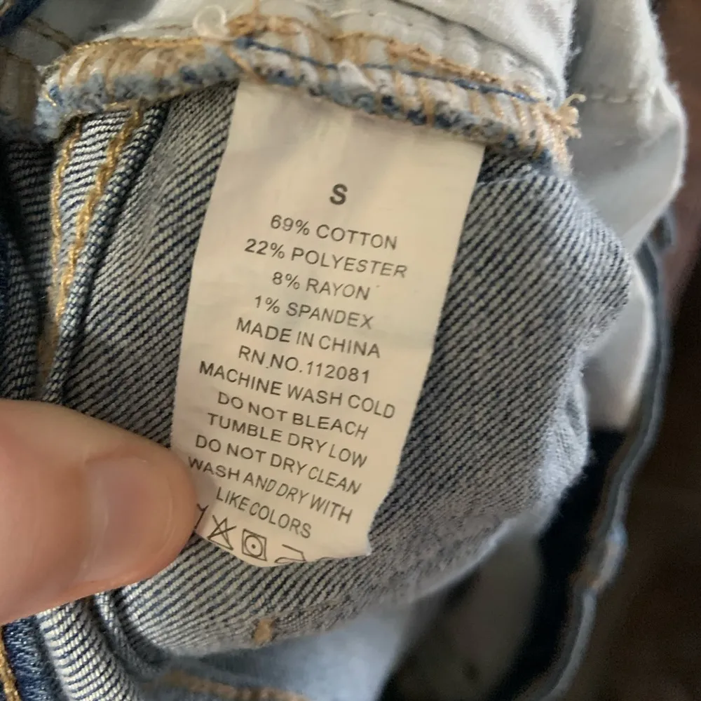 Lovecrazy  Button Fly Denim Cut-off Shorts S - Image 3